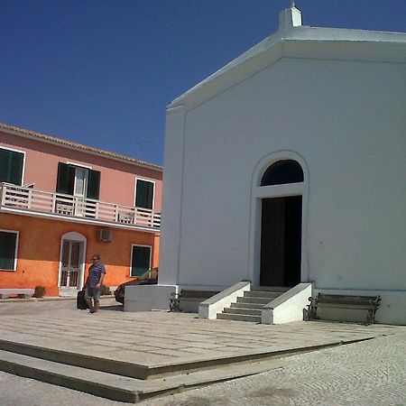 Appartamento In Paese A Santa Teresa Di Gallura Экстерьер фото