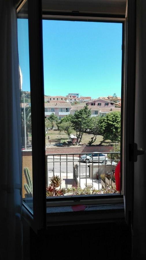 Appartamento In Paese A Santa Teresa Di Gallura Экстерьер фото